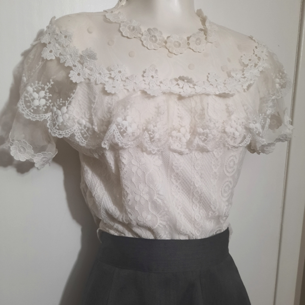 Flower Detail Lace Blouse
